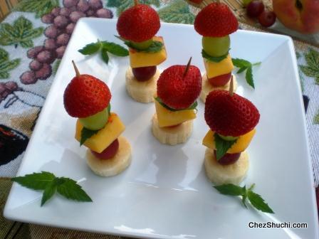 fruits on the skewers